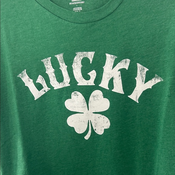 Great Green St Patrick’s Day Lucky Graphic T-Shirt size L - Picture 6 of 6